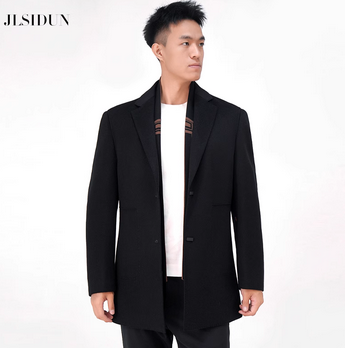 轻便男装棉服